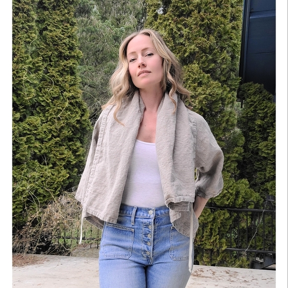 The Hadleigh 100% Linen Natural Tan Cream Shrug Wrap by bryn Walker Sz L - Picture 4 of 13